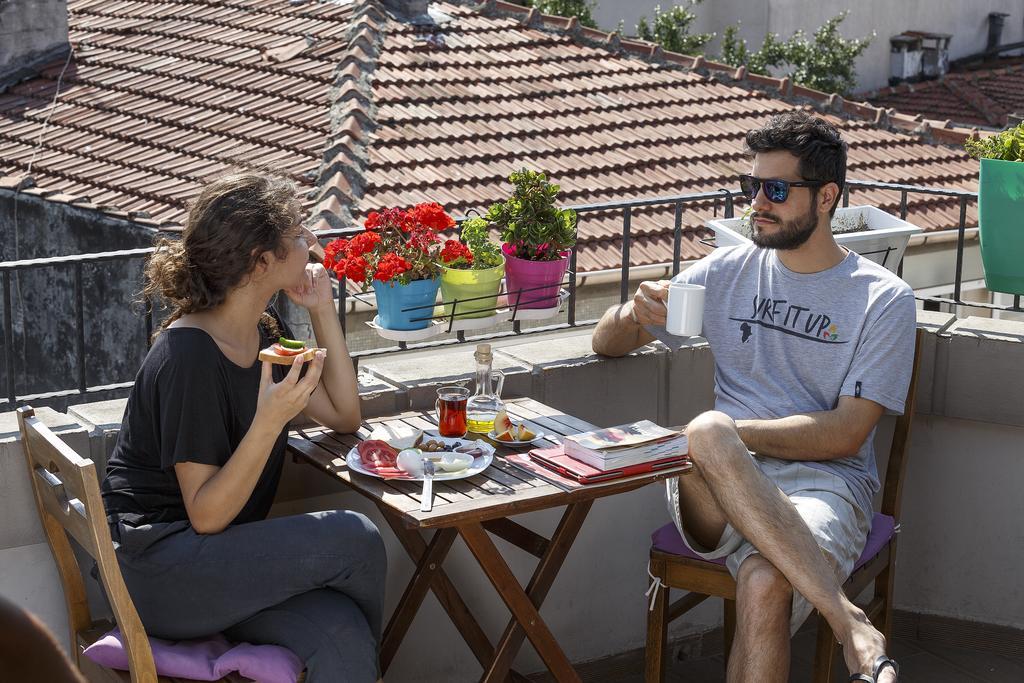 Hush Hostel Moda Стамбул Экстерьер фото