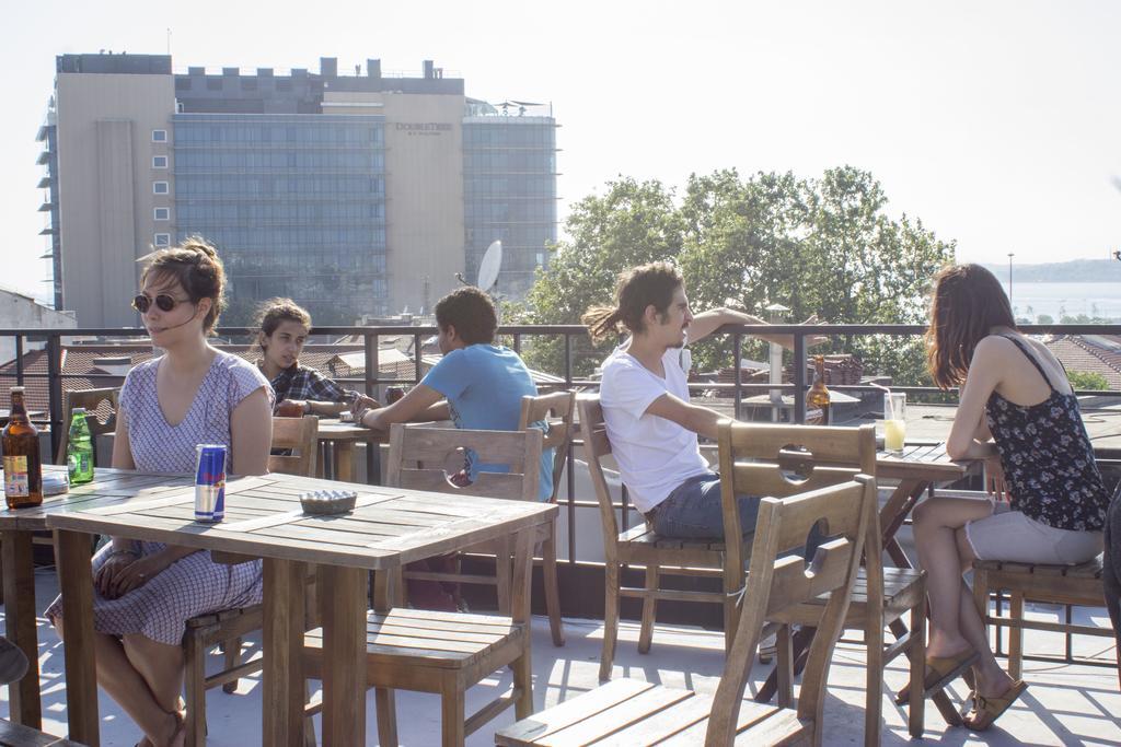 Hush Hostel Moda Стамбул Экстерьер фото