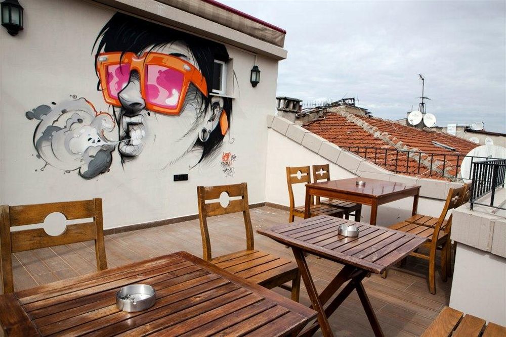 Hush Hostel Moda Стамбул Экстерьер фото