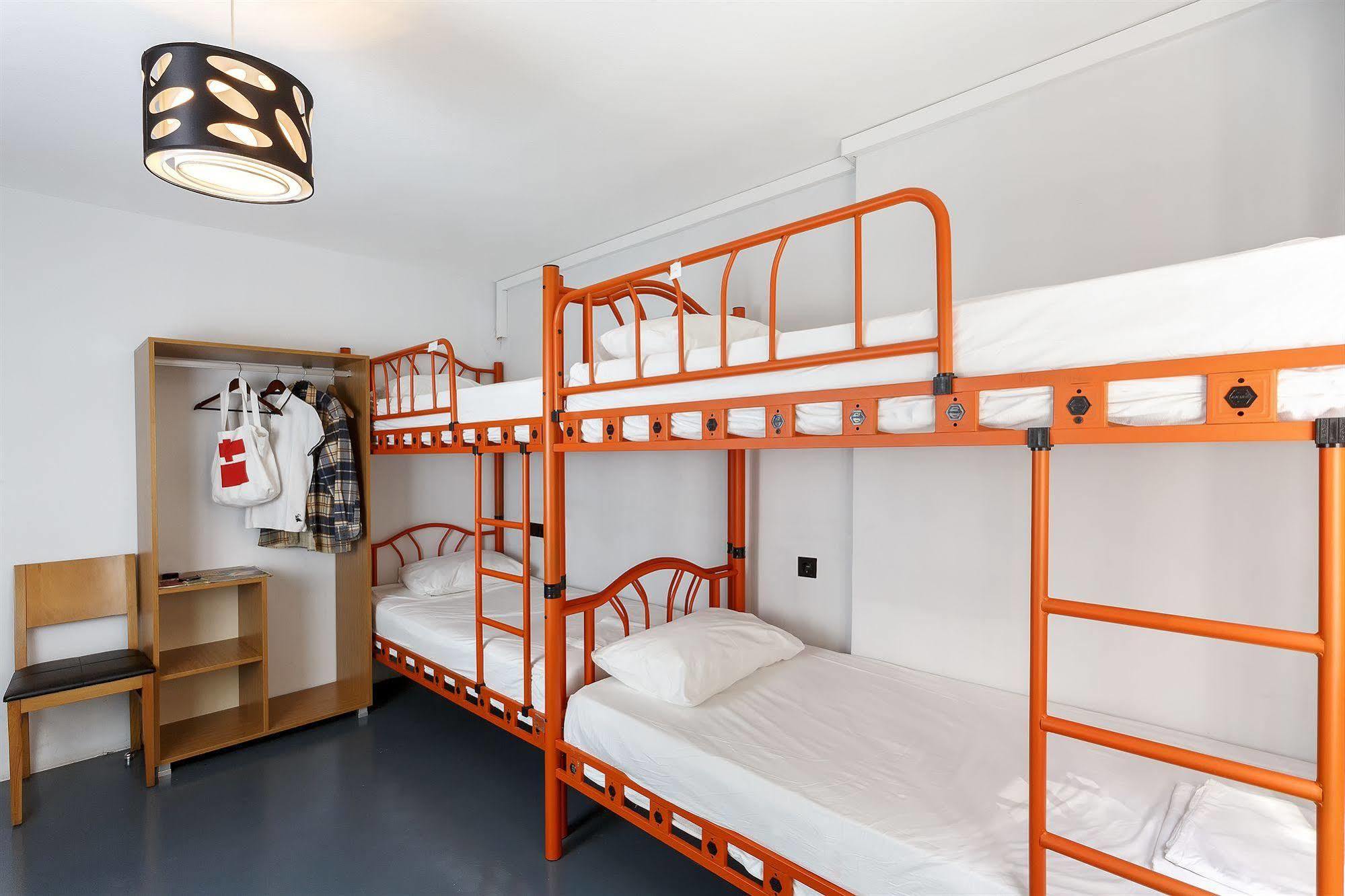 Hush Hostel Moda Стамбул Экстерьер фото